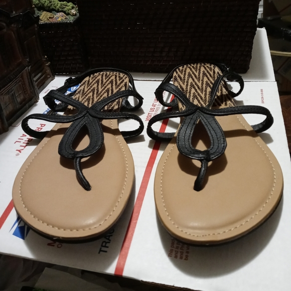 💝🐧TIME AND TRU🆕NICE SLIPPERS - Picture 3 of 8